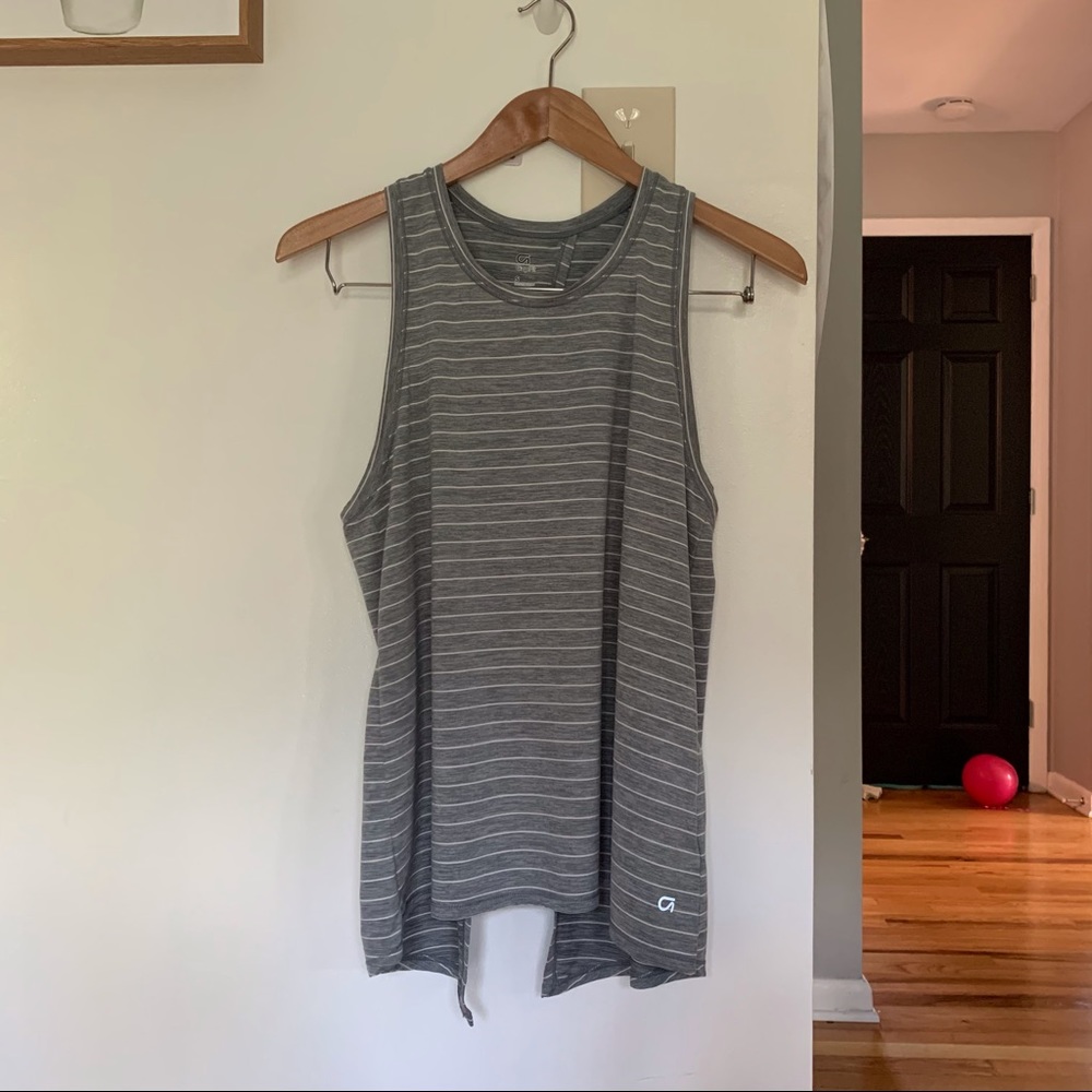 GAPfit Tie Back Tank